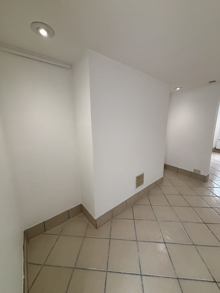 Freshly painted interior room in Southampton with smooth walls and professional finish